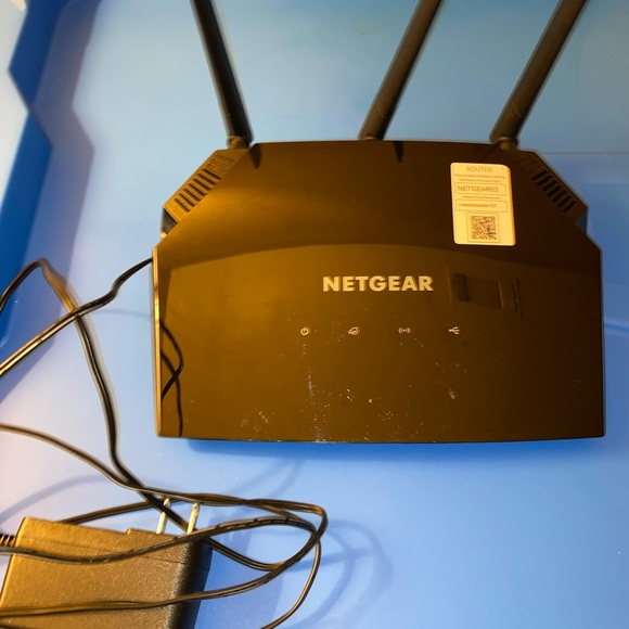 Netgear Router Wifi - Picture 4 of 5